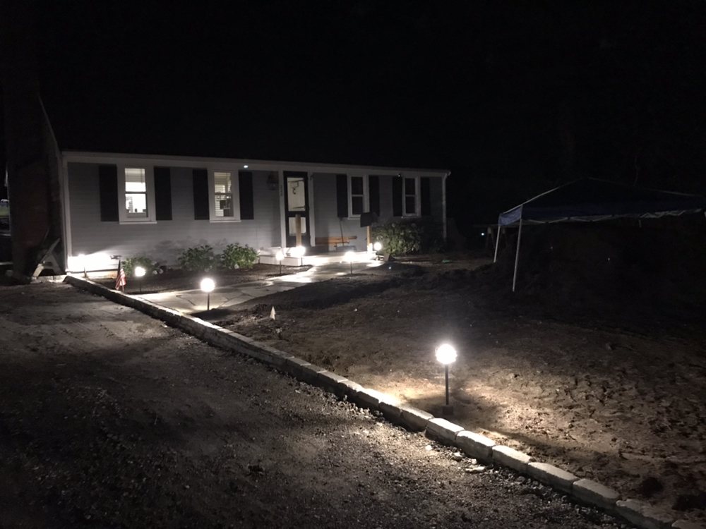 Driveway and landscape lighting